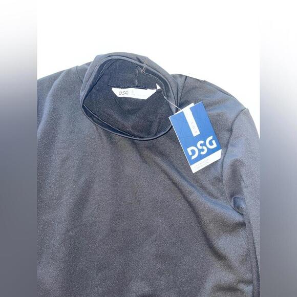 NWT DSG BASE LAYER - Picture 3 of 10